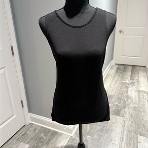 Athleta Size M Workout Top